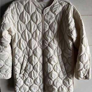 Athleta Cream Quilted Circle-Pattern Zip Jacket